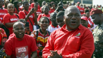 Moçambique – FRELIMO festeja vitória nas 64 das 65 autarquias e garante governar a bem de todos
