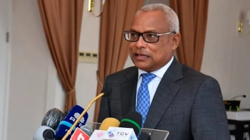 Cabo Verde – Presidente da República defende revisão da política salarial do Estado