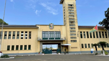São  Tomé e Príncipe – Tribunal inicia julgamento sobre ataque ao quartel militar