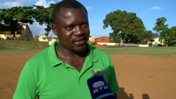 São Tomé e Príncipe – Treinador campeão nacional de futebol questiona investimento no desporto