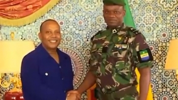São Tomé e Príncipe – PM encontrou-se com Presidente de Transição e com ex-Presidente do Gabão