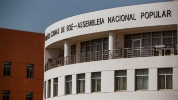 Guiné-Bissau – Chefe de Estado justifica dissolução do Parlamento com poder conferido pela Constituição