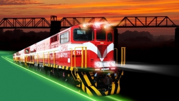 Moçambique – Comboio de passageiros volta a ligar o país e Zimbabué