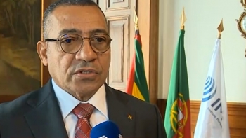 Presidente de São Tomé e Príncipe termina visita de trabalho a Portugal, com parcerias reforçadas