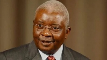 Moçambique – Ex-Presidente da República considera que o país está a passar por crise política