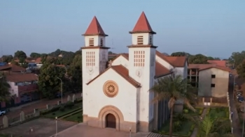 Guiné-Bissau – Igreja católica apela aos fiéis a terem esperança e a rezarem pela paz no país