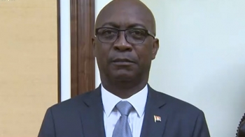 Angola – Novo ministro garante continuidade do trabalho para recuperação económica