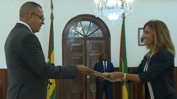 São Tomé e Príncipe – Nova embaixadora de Portugal garante continuidade da mobilidade entre os dois países