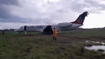 Moçambique – Mau tempo leva avião a sair da pista quando aterrava no aeroporto de Pemba