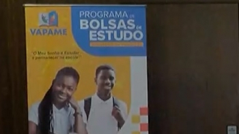 Angola – Governo  lança programa de Bolsas de Estudo para reduzir abandono escolar