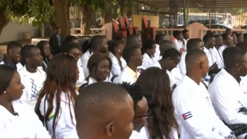 Guiné-Bissau – 80 médicos guineenses vão fazer várias especializações na Venezuela