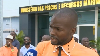 Angola – Trabalhadores do Ministério das Pescas exigem melhores condições de trabalho e ameaçam greve