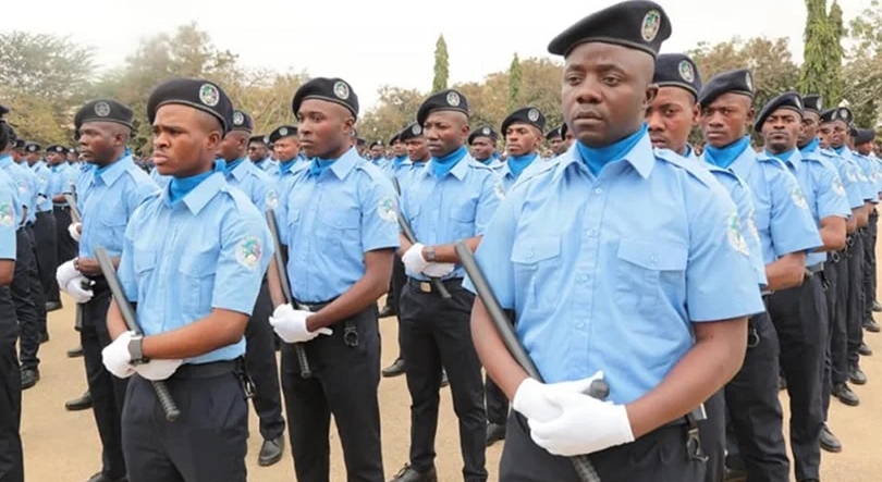 Angola reforça cooperação policial com África do Sul no combate ao crime organizado