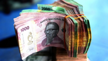 Angola – Conselho de Ministros aprova aumento salarial de 5% na função pública