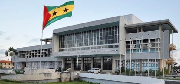 São Tomé e Príncipe – Governo vai pedir a Portugal reparação de danos da colonização