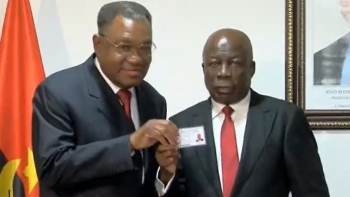 Angola – Governo entrega cartões de identificação a antigos combatentes