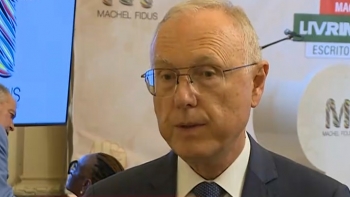 Moçambique – Embaixador russo garante assistência à tripulação do navio retido há oito meses em Maputo