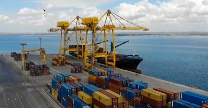 Moçambique – Movimento no porto de Maputo caiu 1% em 2024 devido às manifestações pós-eleitorais