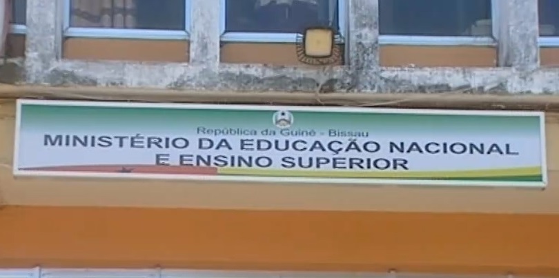Guiné-Bissau – Ministro da Educação quer Amílcar Cabral e história do país nas escolas