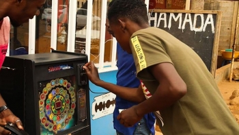 Moçambique – INAE admite dificuldades em erradicar máquinas de jogos ilegais devido a redes criminosas