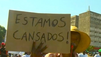 Moçambique – Trabalhadores queixam-se de baixos salários e custo de vida elevado