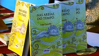 Luís Cezerilo publica obra de poesia intitulada “Nas Areias do Tempo”
