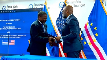 Cabo Verde – Governo e Fundação norte-americana assinam acordo para apoiar pequenas e médias empresas