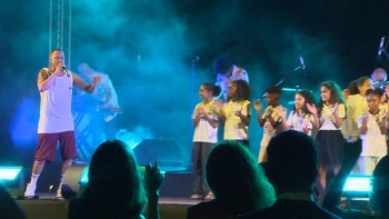 Músico Carlão apresentou um espetáculo multicultural em Luanda