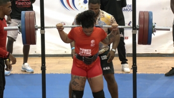 Cabo Verde – Jason Patrick e Conceição Fernandes vencem campeonato de levantamento de peso