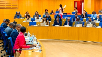 Cabo Verde – Parlamento aprova a lei para regularizar situações precárias na administração pública
