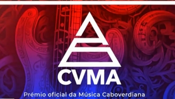 Cabo Verde – Soraia Ramos vence pelo segundo ano consecutivo a categoria de música do ano nos CVMA