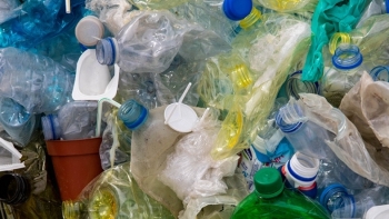 São Tomé e Príncipe – PM quer “lei mais severa” para proibir uso de plástico no país
