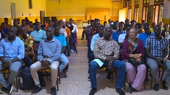 Imagem de Guiné-Bissau – Estudantes da Escola Superior da Educação Unidade Tchico Té contra orçamento reduzido