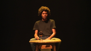 São Tomé e Príncipe – CACAU foi palco da performance “O Oráculo de IFÁ” de Miguel Hurst
