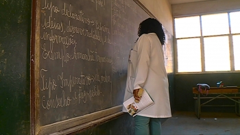 Moçambique – Ministério da Educação admite escassez de professores no sistema de ensino
