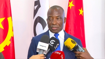 Angola – Empresários defendem aumento de investimento chinês para “salvar empresas do mau momento”