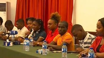 São Tomé e Príncipe – Regressaram os jovens formados em liderança e soberania na China
