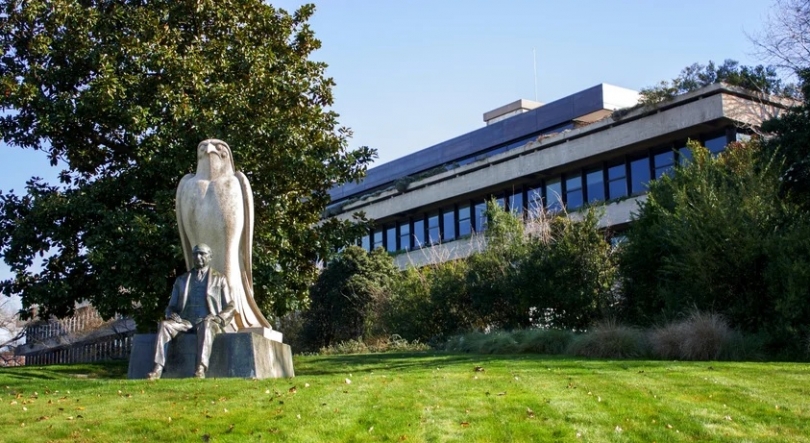 Gulbenkian atribui bolsas de mestrado a estudantes dos PALOP de ciências e biologia