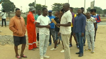 Angola – Terminal de transportes em Luanda funciona como centro de reabilitação de jovens