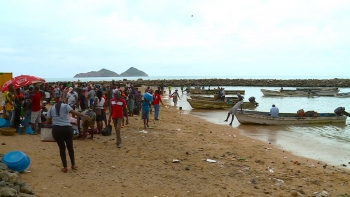 São Tomé e Príncipe – Pescadores e “palaiês” beneficiam de novas embarcações e motores de pesca 