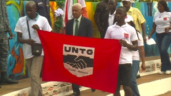 Imagem de Guiné-Bissau – UNTG reivindica aumento do salário mínimo no Dia dos Mártires