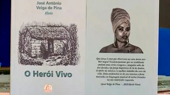 Imagem de Cabo Verde – José de Pina lança, na cidade da Praia, a obra O Herói Vivo