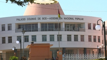 Imagem de Guiné-Bissau – Deputados do PAIGC de novo impedidos de aceder às instalações do Parlamento