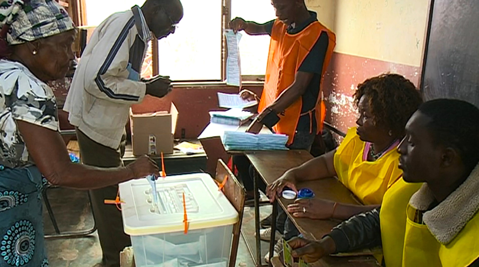 Moçambique/Eleições PR pede afluência à votação e transparência aos