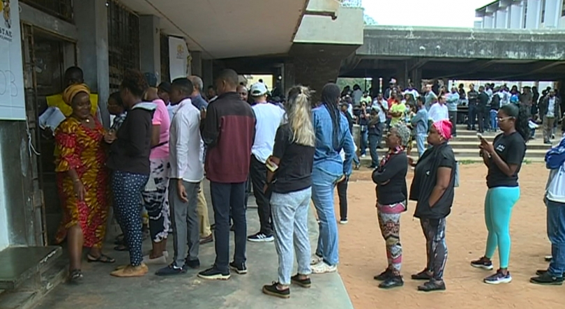 Moçambique/Eleições – Uma pessoa atingida a tiro no centro do país pela polícia após invasão de mesas