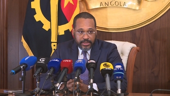 Imagem de Angola – Governo vai extinguir documentos de registo de nascimento em vigor no país