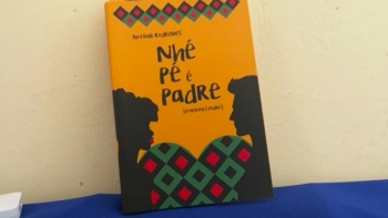 Imagem de Cabo Verde – Livro “Nhé Pé ê Padre” apresentado em Ribeira Grande, na ilha de Santo Antão