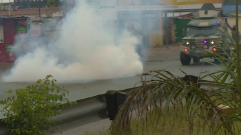 Imagem de Moçambique/Eleições – Polícia lança gás lacrimogéneo para dispersar manifestação em Maputo