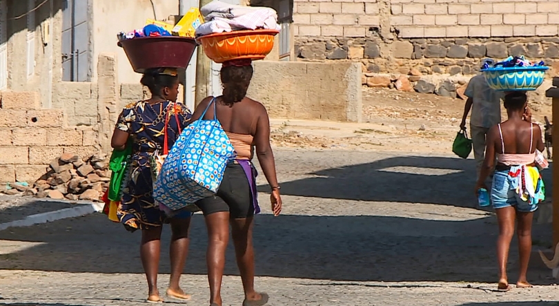 Cabo Verde – Mulheres na economia informal recebem menos 40% que os homens – INE