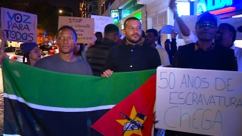 Imagem de Marcha pacífica em Lisboa contra violência policial, raptos e assassinatos em Moçambique